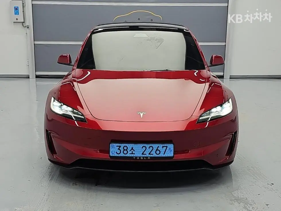 Tesla Model 3Performance - 2