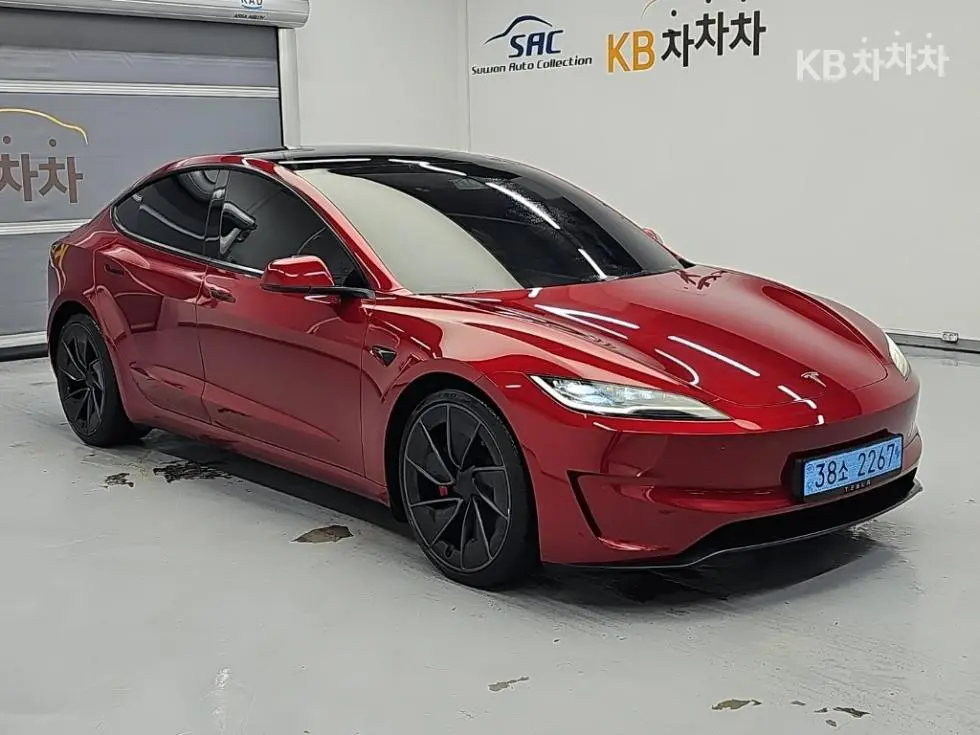 Tesla Model 3Performance - 4