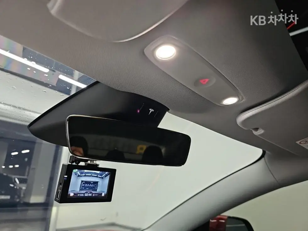 Tesla Model 3Performance - 17