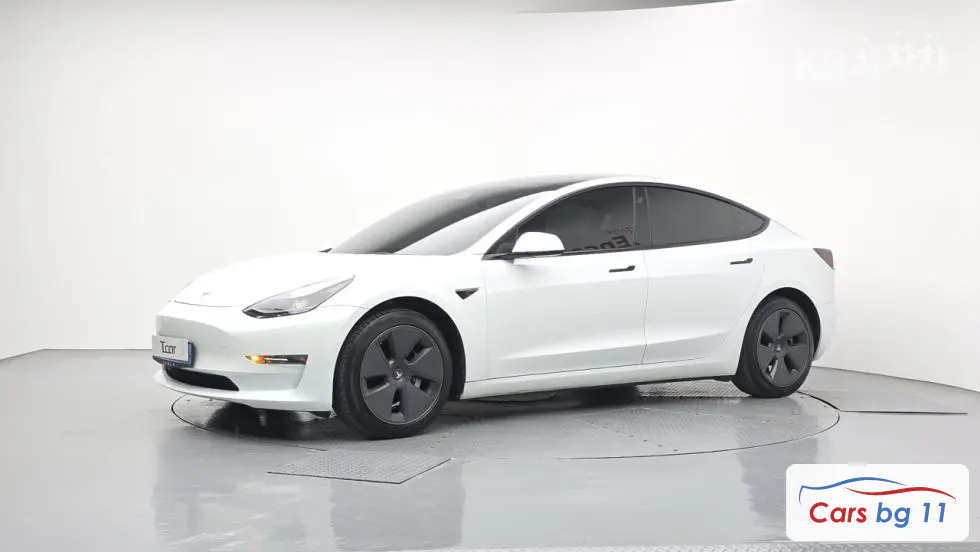 Tesla Model 3 Long Range - Image 1