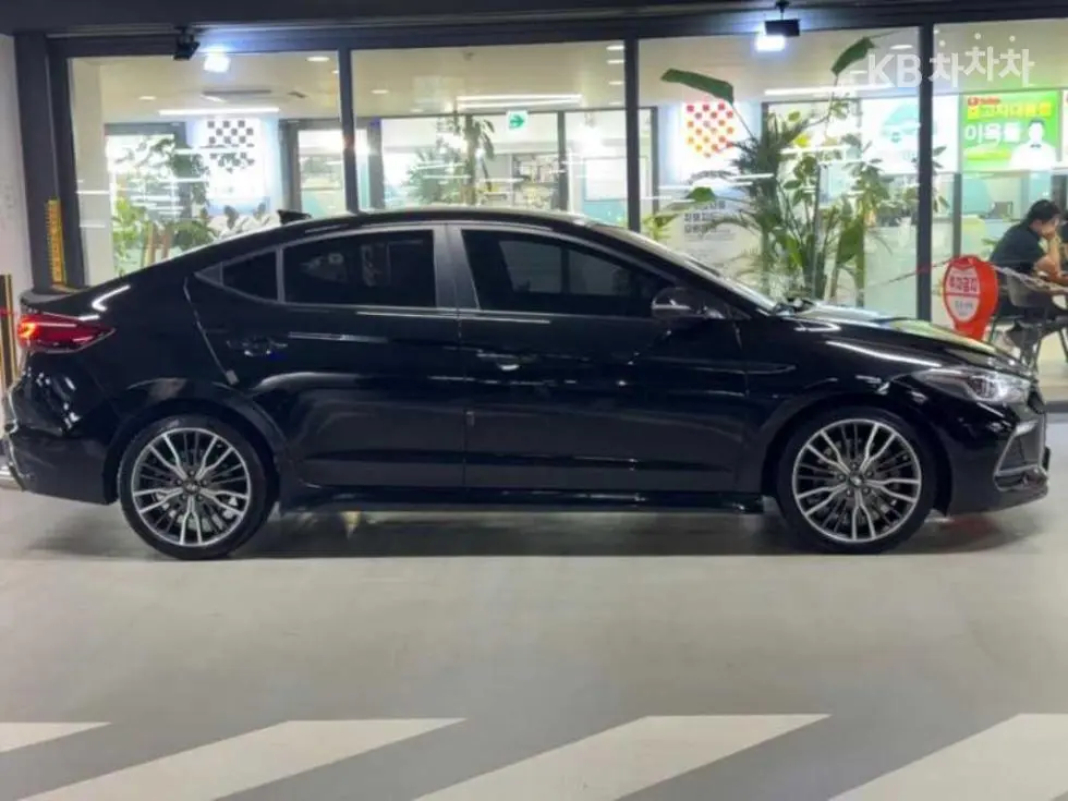 Хюндай Avante (Elantra) AD1.6 T-GDi Sport Extreme Selection - 3