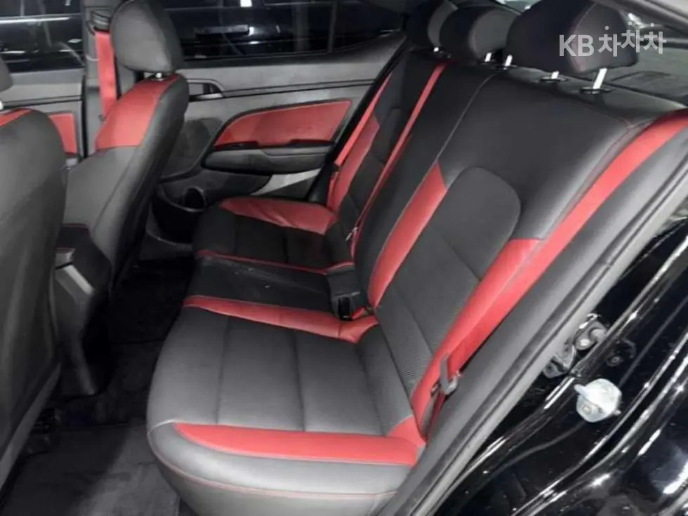 Хюндай Avante (Elantra) AD1.6 T-GDi Sport Extreme Selection - 7
