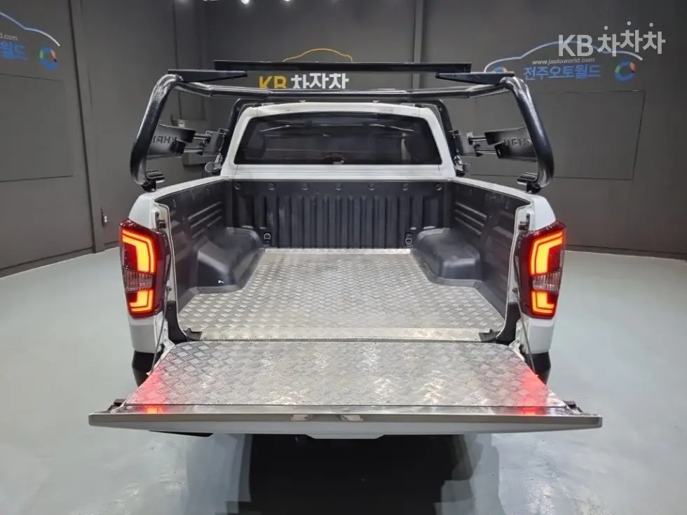 КейДжи Мобилити Нов Rexton Sports Khan2.2 AWD 쿨멘 Престиж - 23