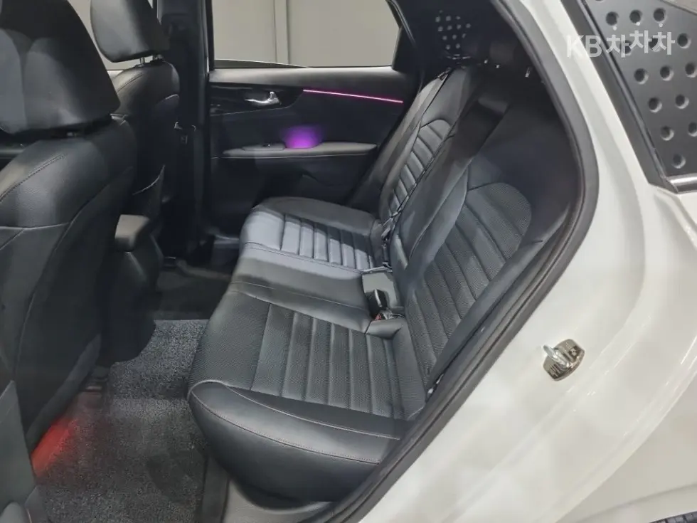 Киа All New K3 GT1.6 T-GDi 5-врати Plus - 17