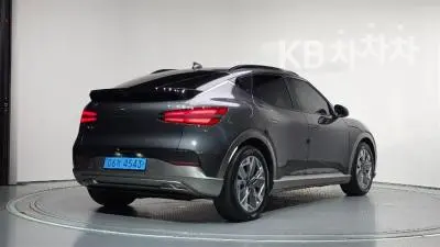 Дженезис GV60Стандартен 2WD Стандартен - 2