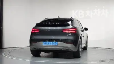 Дженезис GV60Стандартен 2WD Стандартен - 4