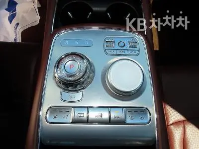 Дженезис G90(RS4)3.5T AWD Стандартен - 10