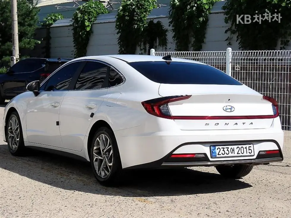 Хюндай Соната (DN8)2.0 LPG Рент-а-кар Premium - 3