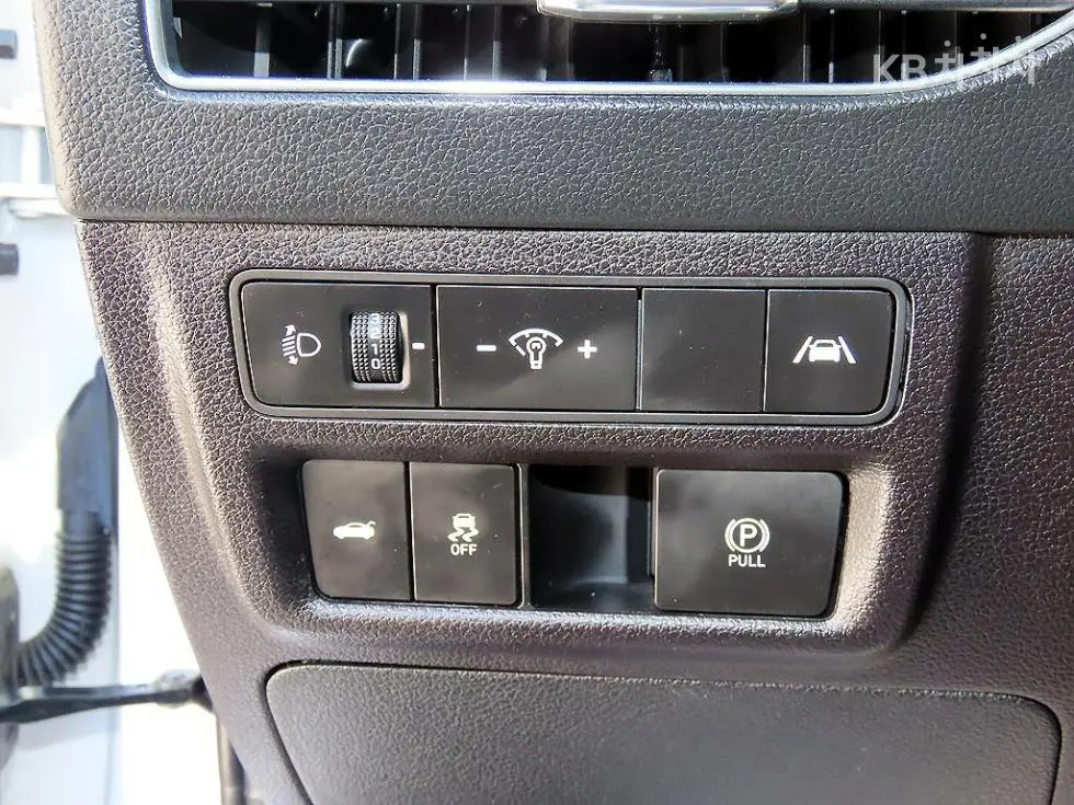 Хюндай Соната (DN8)2.0 LPG Рент-а-кар Premium - 13