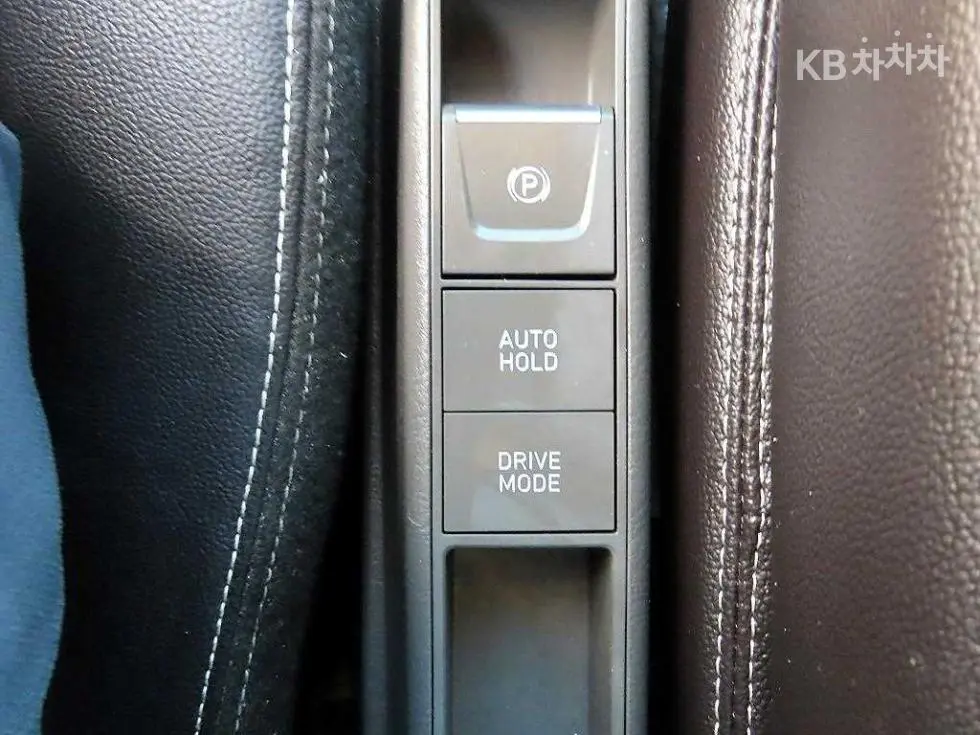 Хюндай Porter 2 ЕлектрическиSuper Cab Удължено междуосие Premium Специал (специален признак/издание) - 13