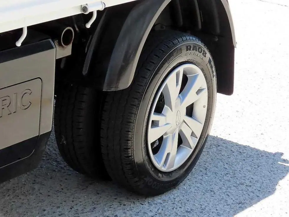 Хюндай Porter 2 ЕлектрическиSuper Cab Удължено междуосие Premium Специал (специален признак/издание) - 20