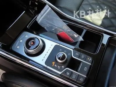 Киа Sorento 4-то поколение2.2 Дизел 4x4 Signature - 11