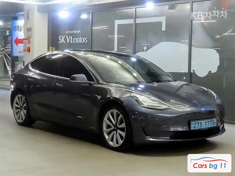 Tesla Model 3 Long Range - Image 1