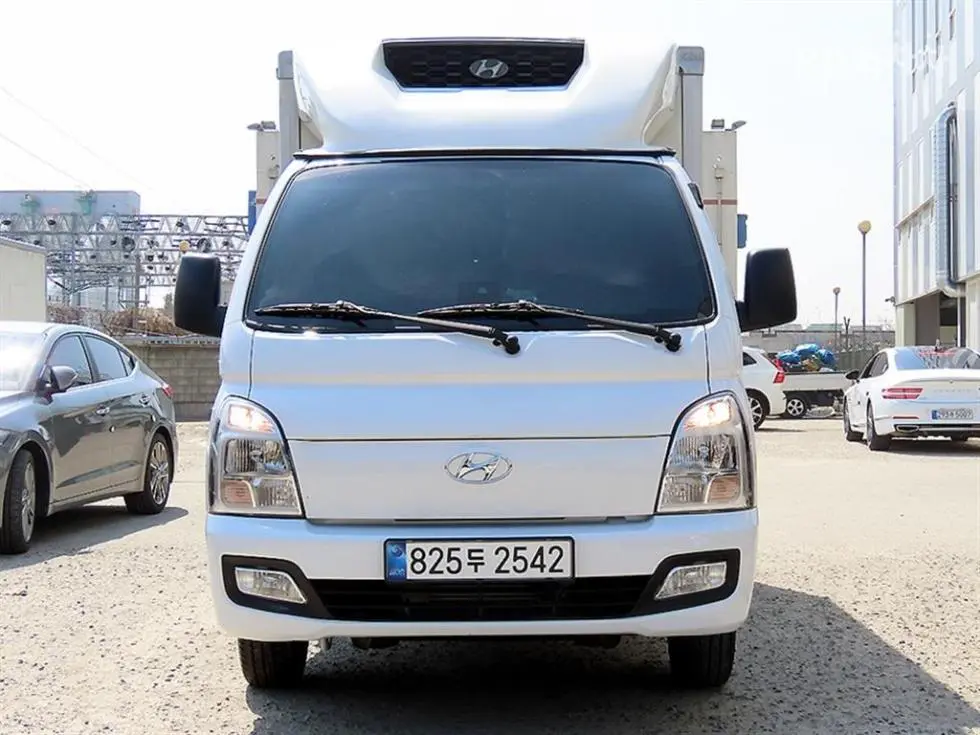 Hyundai Porter 2 Extra Long Super Cab 하이냉동탑차 PLUS 트윈컴프 - Image 1