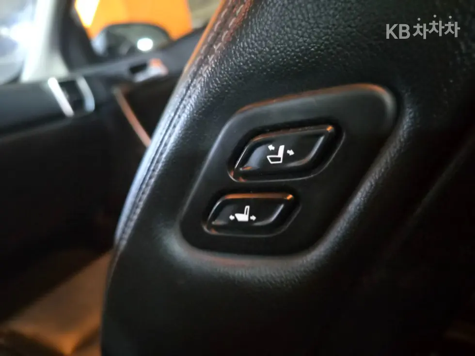 Киа Sportage The Bold2.0 Дизел 2WD Престиж - 17