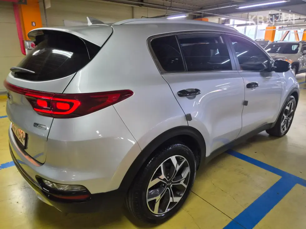 Киа Sportage The Bold2.0 Дизел 2WD Престиж - 6