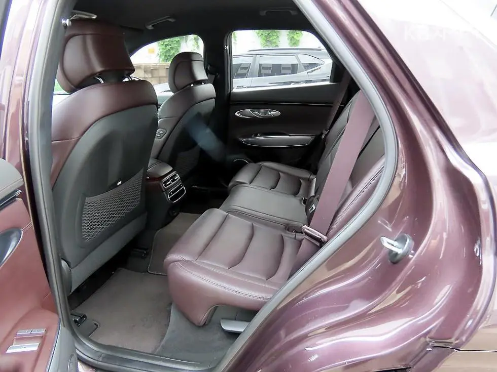 Дженезис GV70Дизел 2.2 AWD - 6