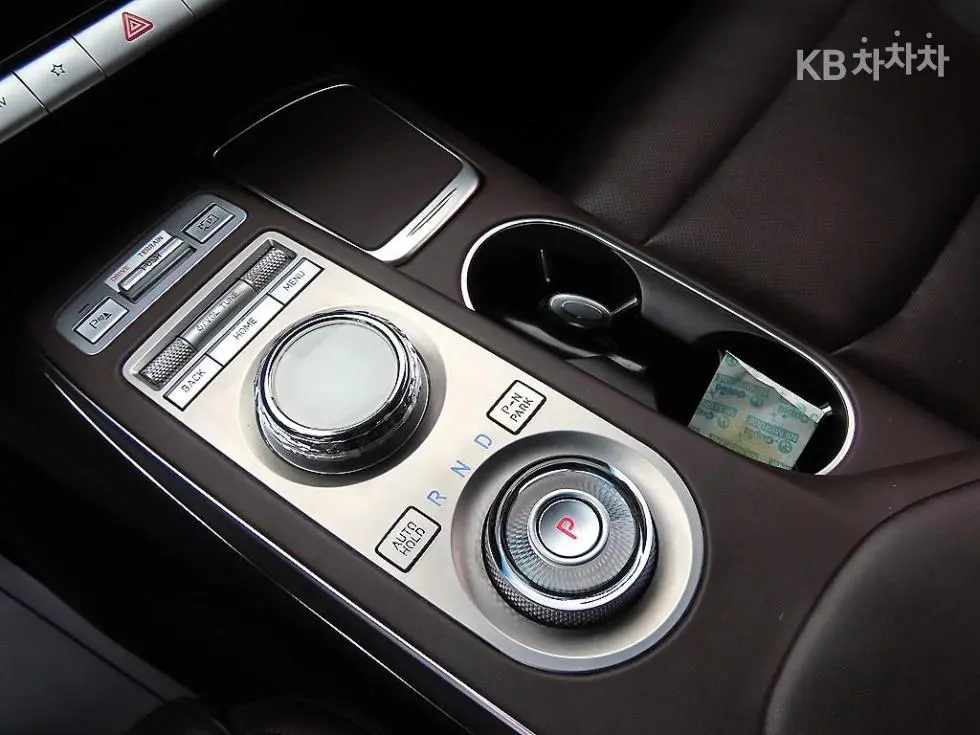 Дженезис GV70Дизел 2.2 AWD - 10
