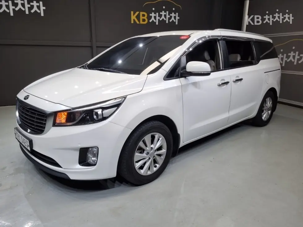 Киа All New Канивал 11-местен 2.2 Дизел Лукс - Image 1