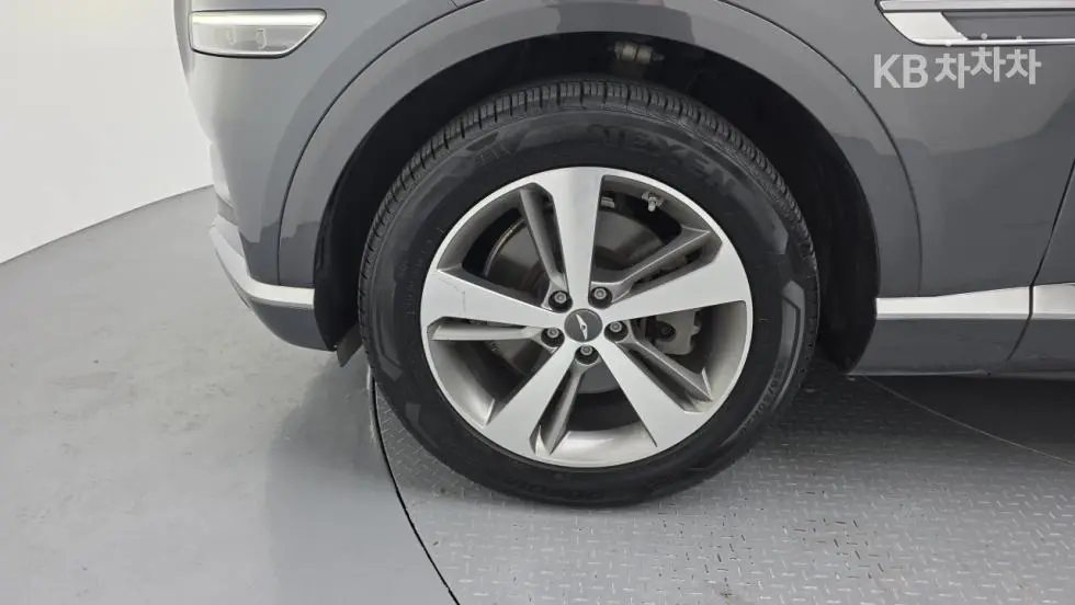 Genesis GV803.0 Diesel 2WD - 6