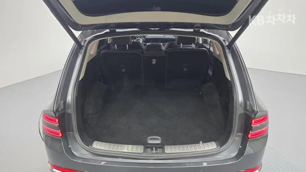 Genesis GV803.0 Diesel 2WD - 8