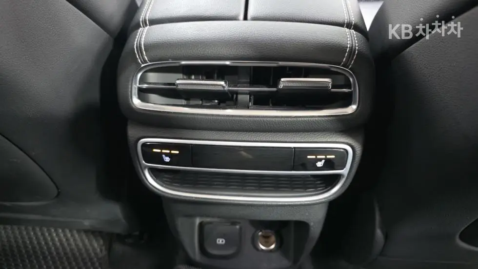 Genesis GV803.0 Diesel 2WD - 14