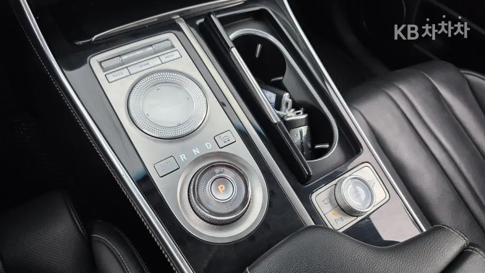 Genesis GV803.0 Diesel 2WD - 27