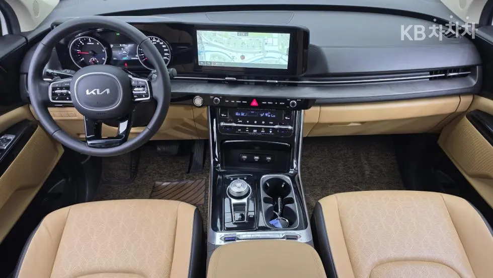 Kia Carnival 4th generationD2.2 9-seater Noblesse - 12
