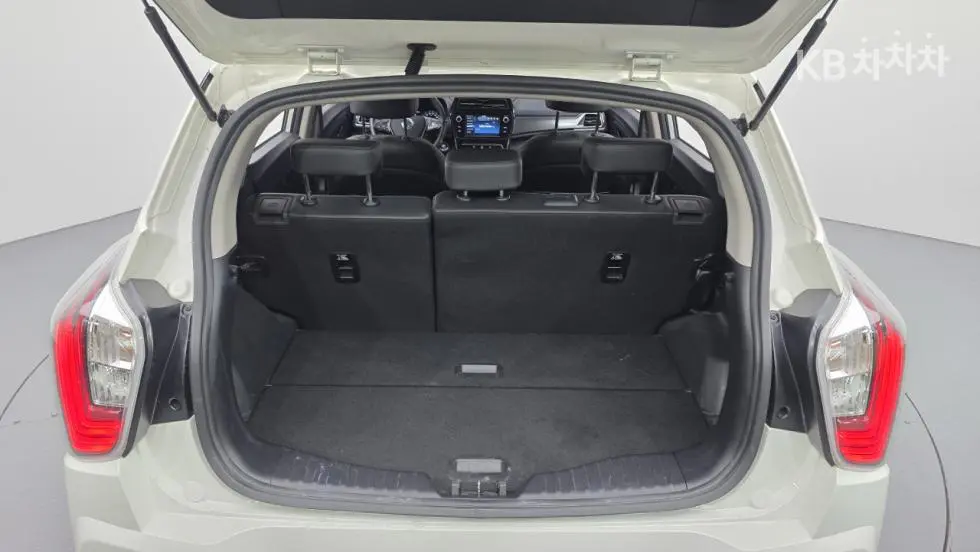 KG Mobility Very New (facelift/refresh; particularly for Tivoli) TivoliGasoline V1 2WD Standard - 10