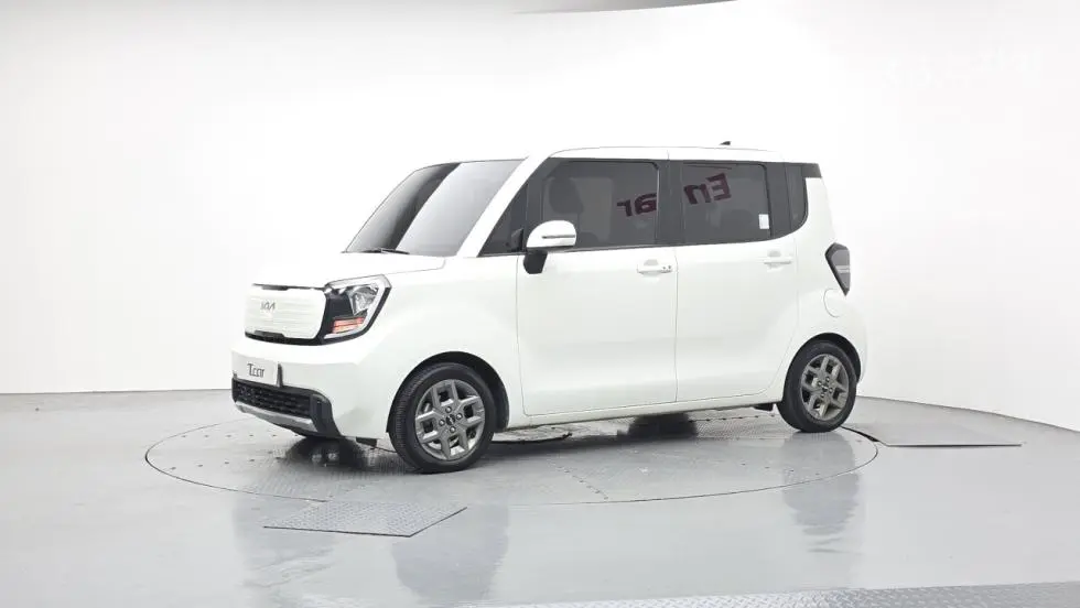 Kia The New Kia Ray 1.0 Gasoline Prestige - Image 1