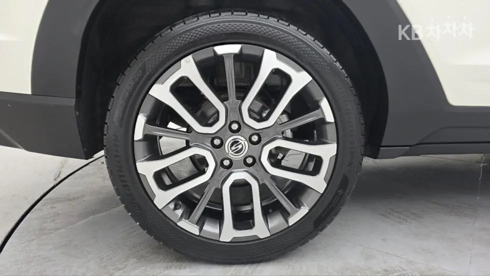 KG Mobility Torres(J100)1.5 GDI Turbo T7 - 23
