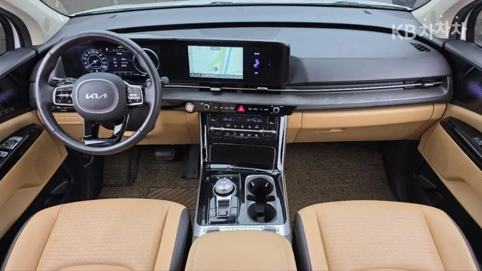 Kia Carnival 4th generationD2.2 9-seater Signature - 5