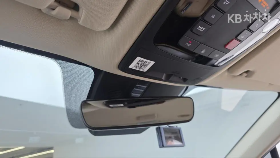 Kia Carnival 4th generationD2.2 9-seater Signature - 14