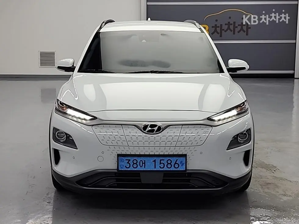 Hyundai Kona ElectricPremium - 2