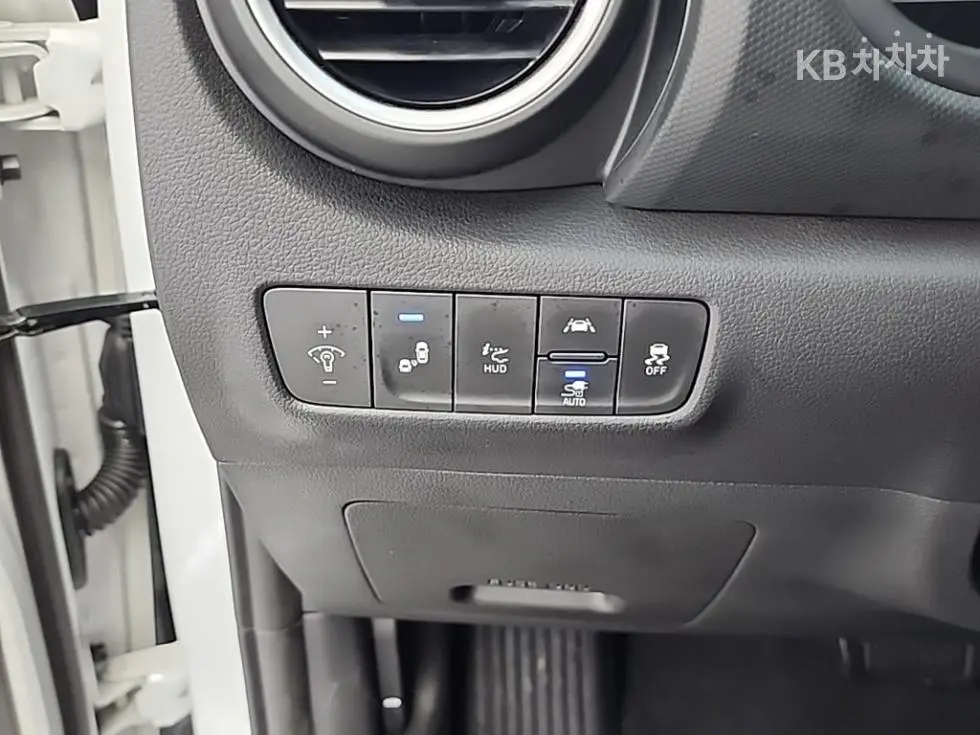 Hyundai Kona ElectricPremium - 18