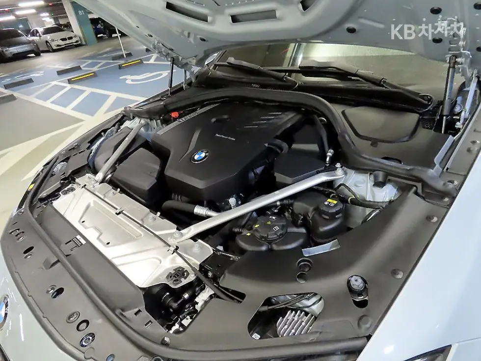 BMW 4 Series (G22)420d Gran Coupe M Sport First Edition - 18