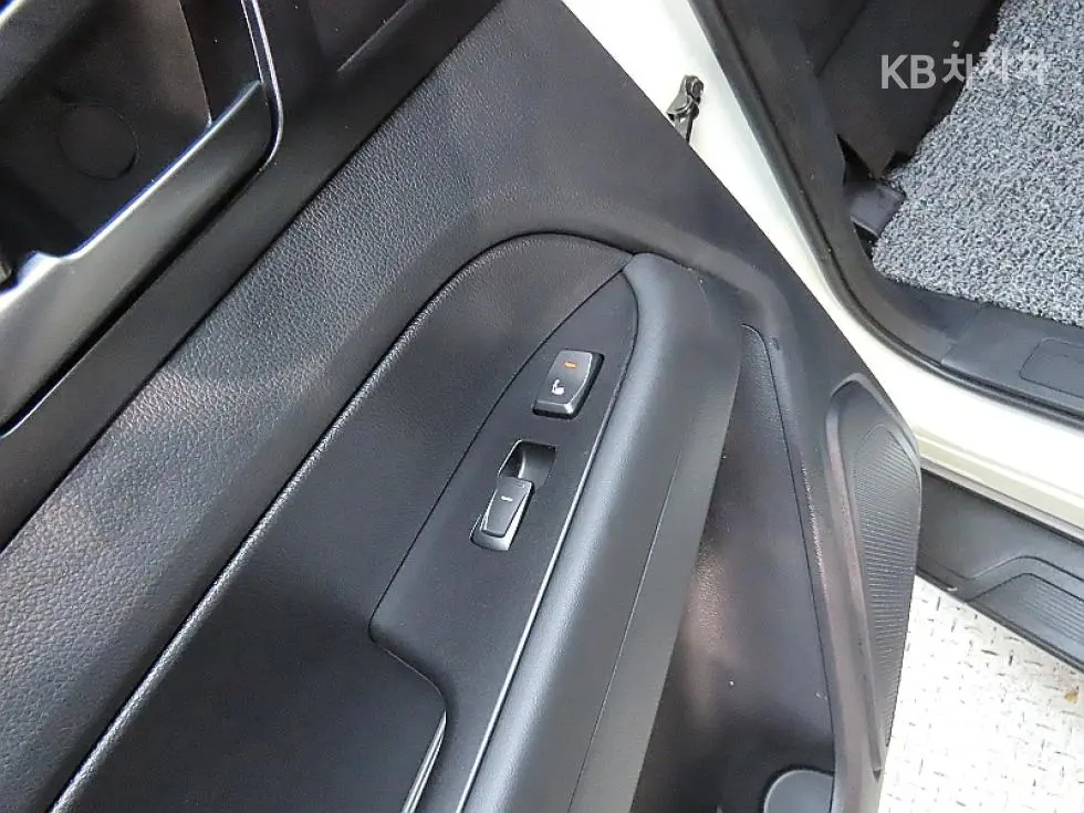 КейДжи Мобилити Rexton Sport2.2 4x4 Престиж Специал (специален признак/издание) - 18