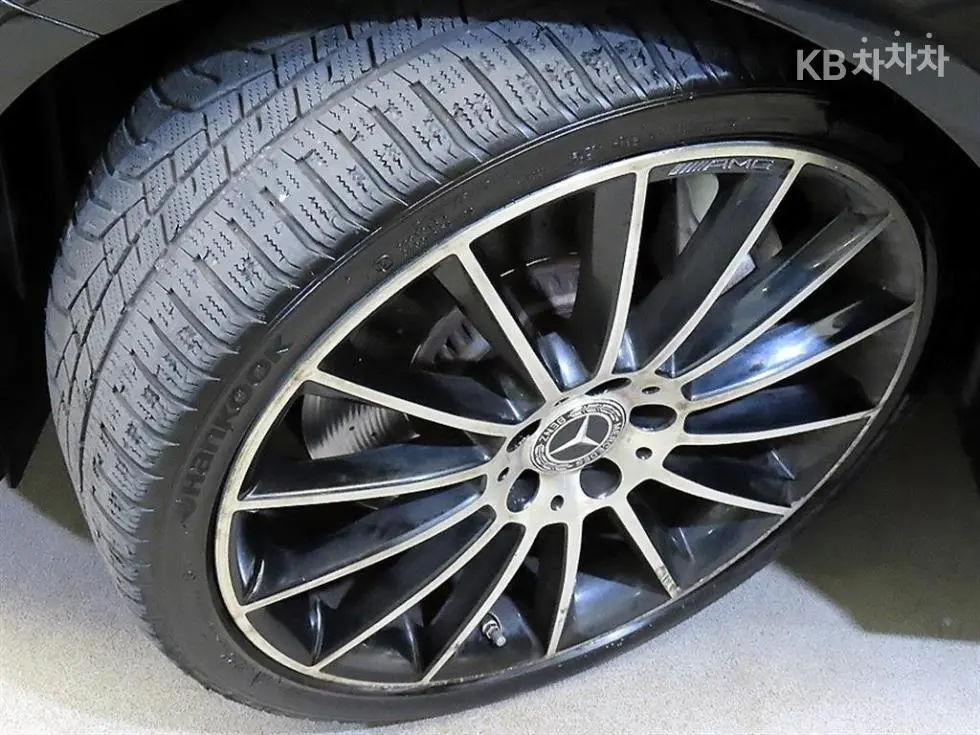 Mercedes-Benz E-Клас (W213) E300 AMG Line - 20