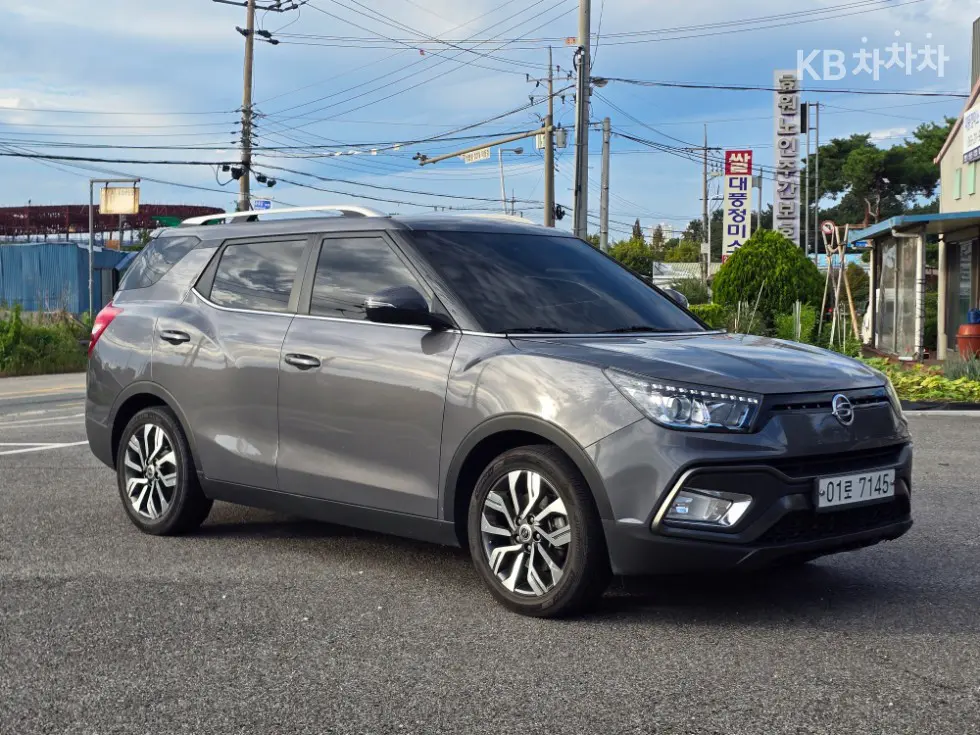 КейДжи Мобилити Тиволи Air Бензин 2WD IX - Image 1