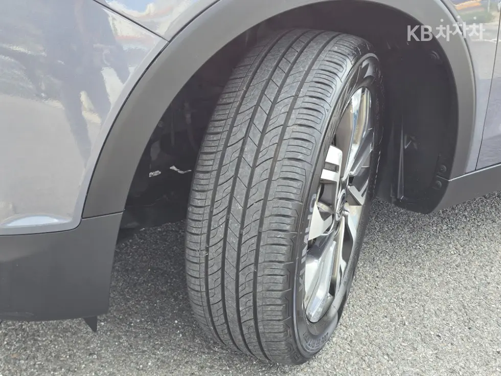 КейДжи Мобилити Тиволи AirБензин 2WD IX - 19