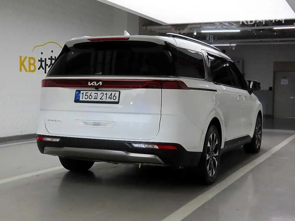 Kia Carnival 4th generationD2.2 9-seater Noblesse - 4