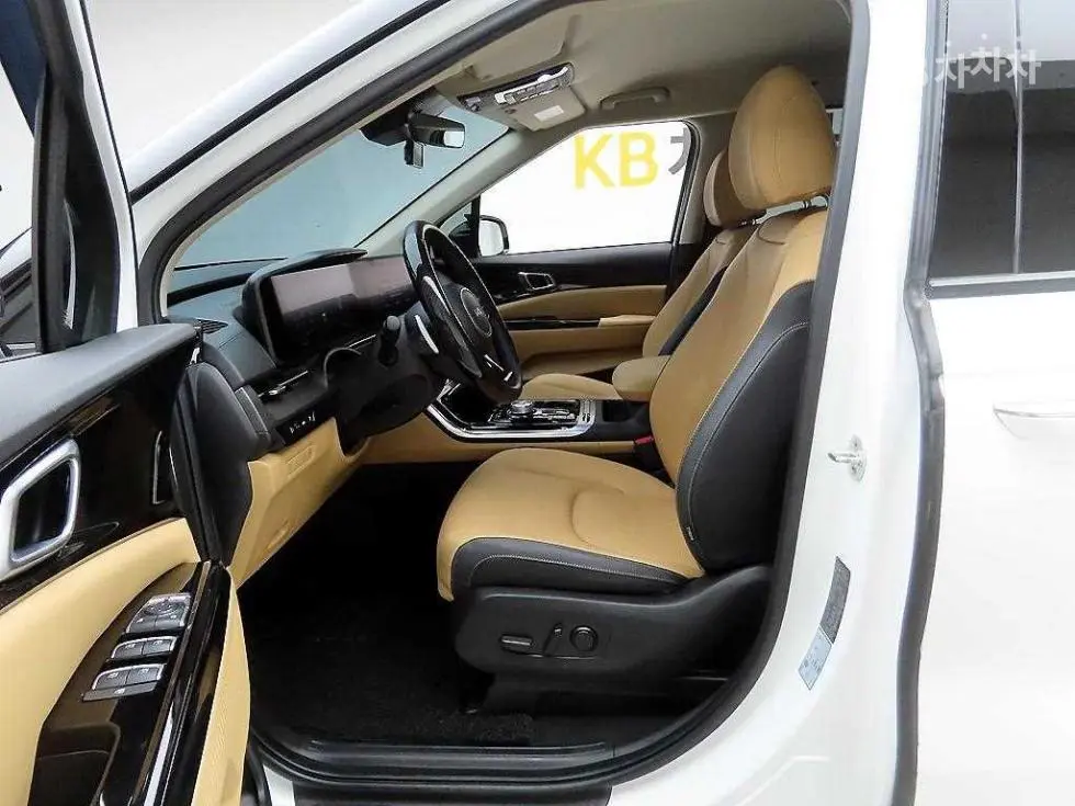 Kia Carnival 4th generationD2.2 9-seater Noblesse - 12