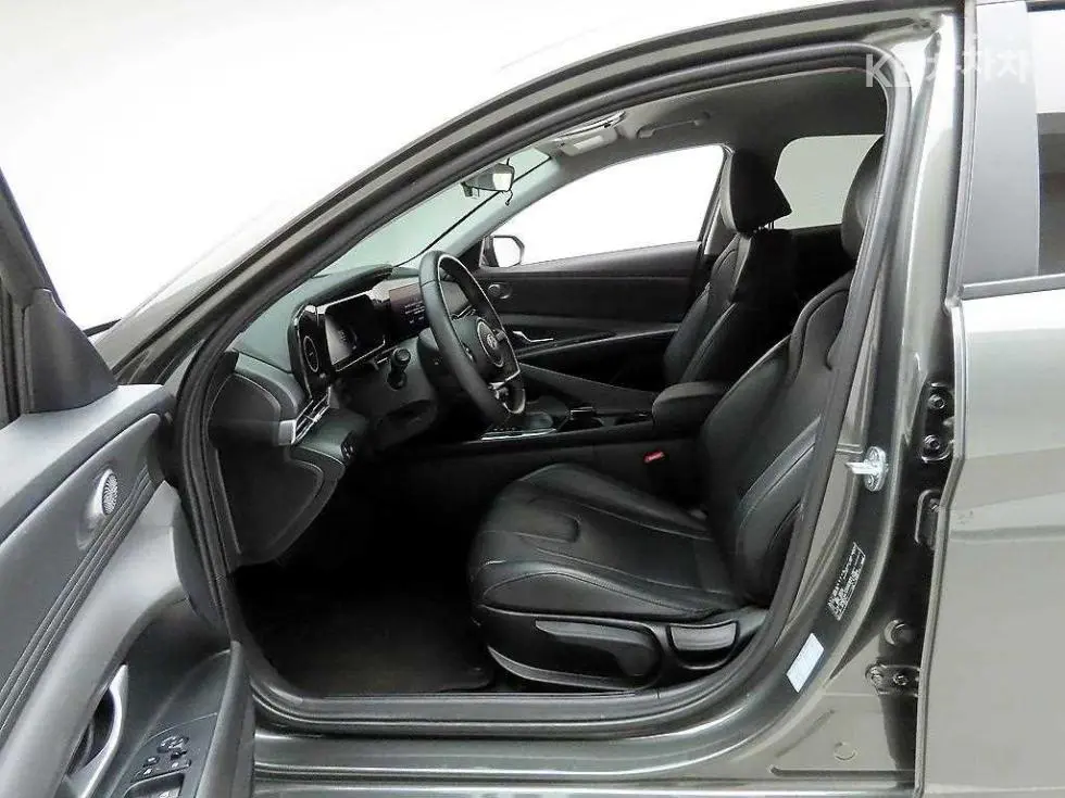 Hyundai The New Avante (Elantra) (CN7)1.6 Gasoline Modern - 12
