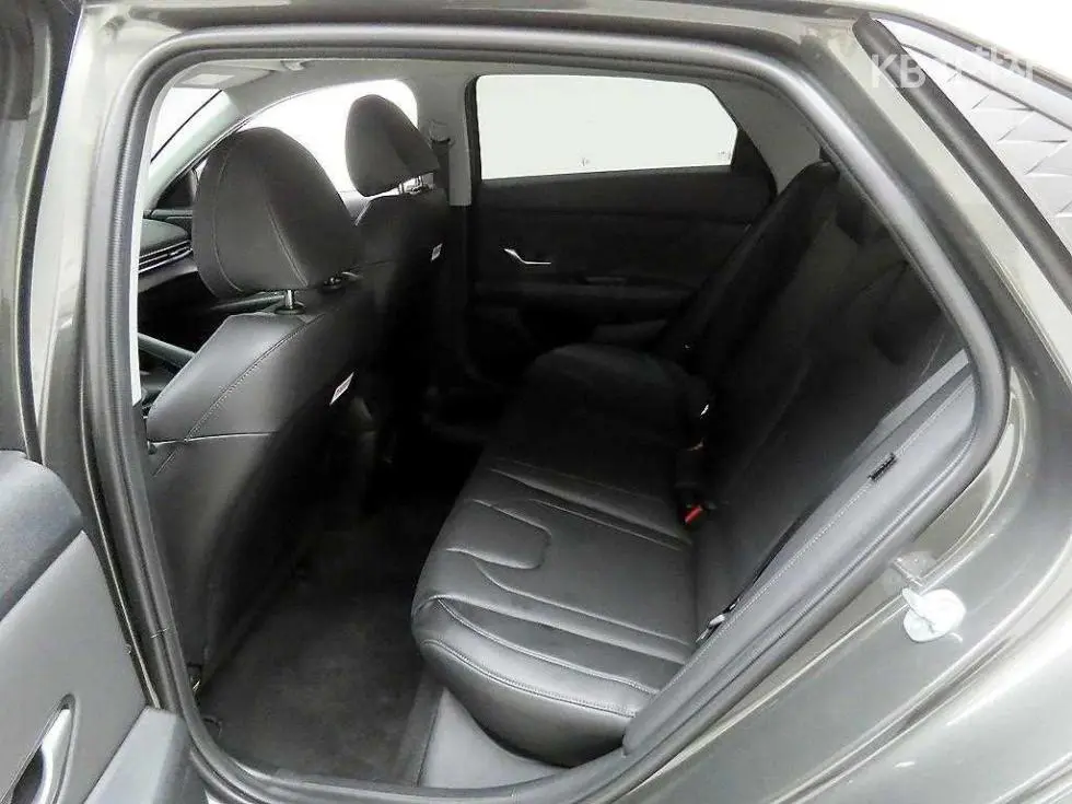 Hyundai The New Avante (Elantra) (CN7)1.6 Gasoline Modern - 13