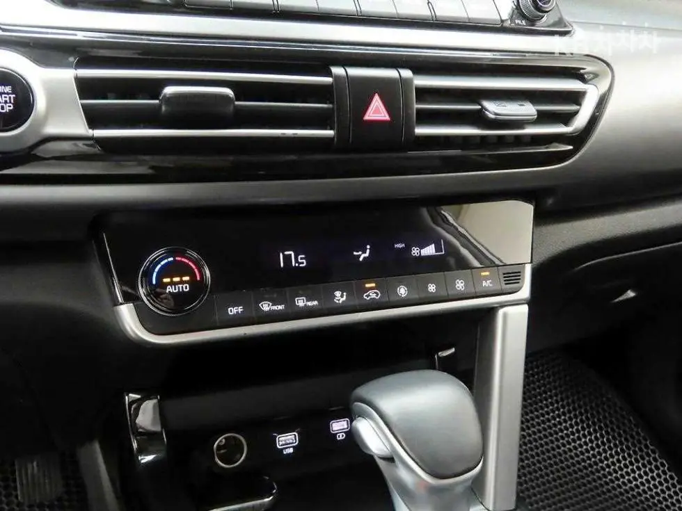 Kia Seltos1.6 Diesel 2WD Prestige - 10