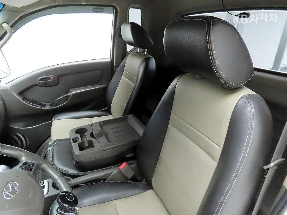 Hyundai Porter 2Extra Long Super Cab CRDi Smart - 13