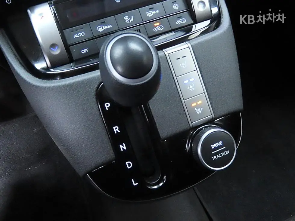Хюндай Каспър1.0 Турбо Бензин 디 에센셜 - 9