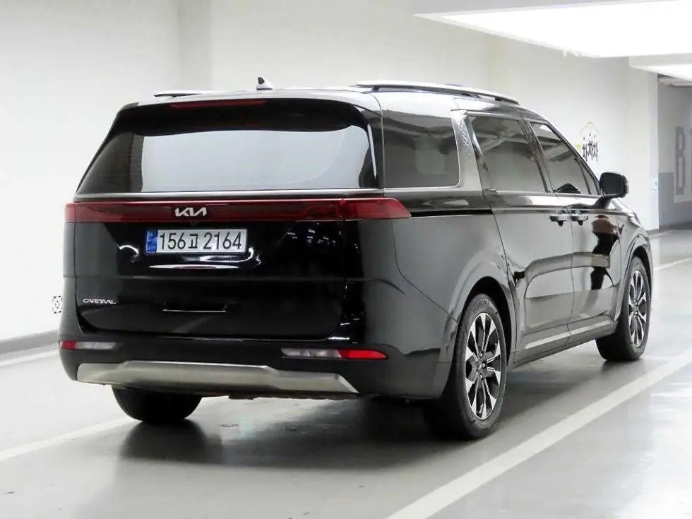 Kia Carnival 4th generationG3.5 GDI 7-seater Noblesse - 4