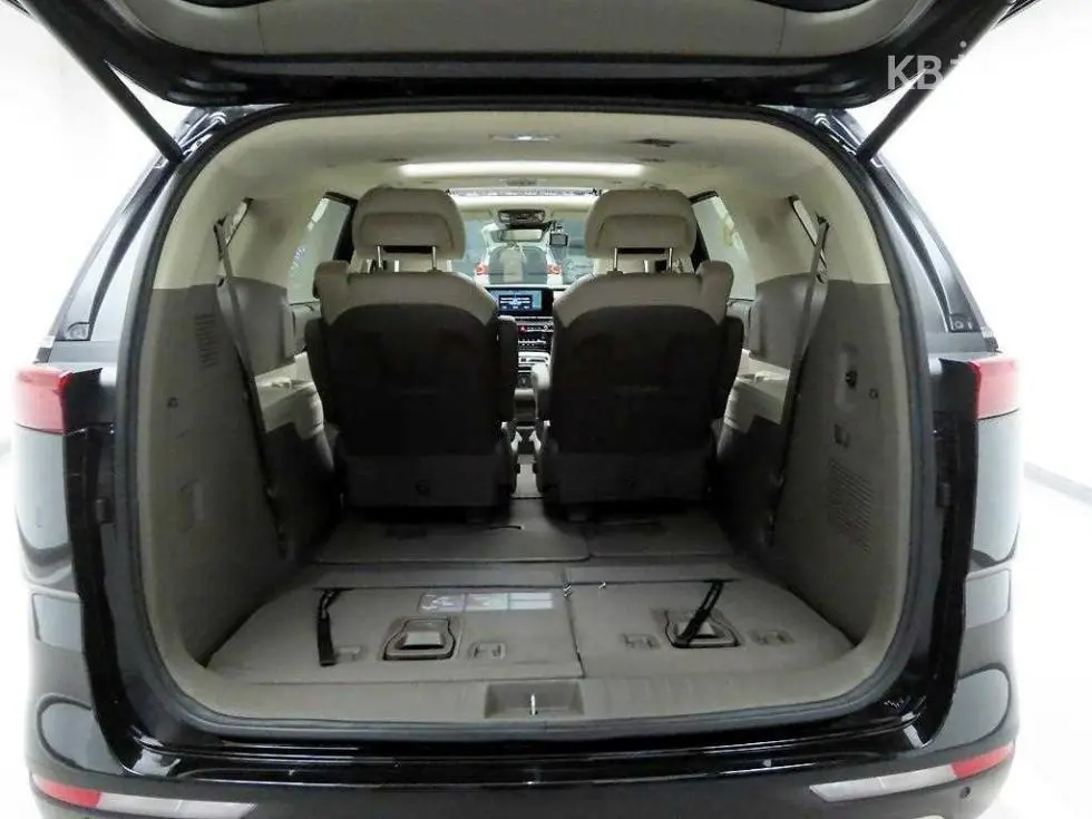 Kia Carnival 4th generationG3.5 GDI 7-seater Noblesse - 5