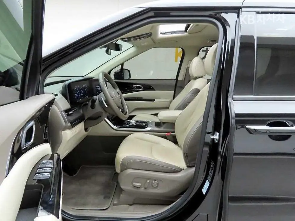Kia Carnival 4th generationG3.5 GDI 7-seater Noblesse - 13